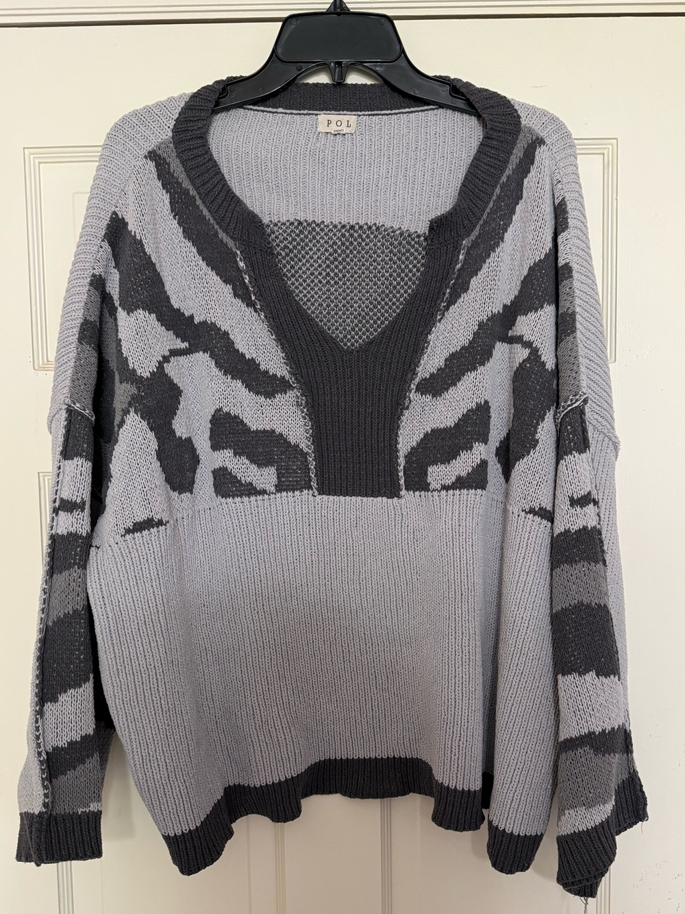 Grey POL Oversized V-neck Animal Print Sweater - M
